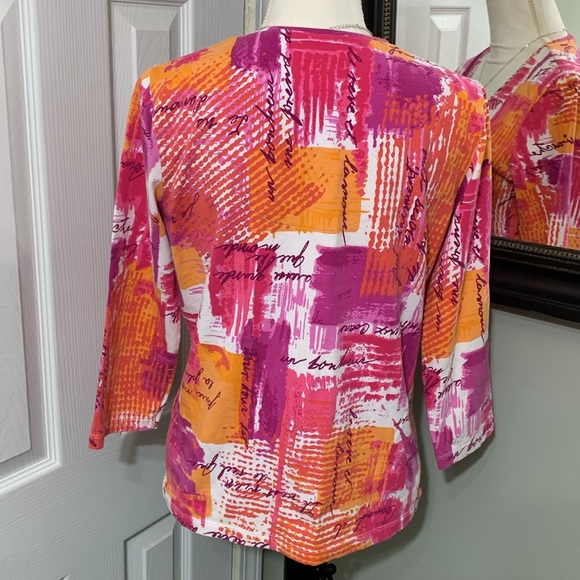 Ruby Rd. top size medium. - Picture 5 of 6